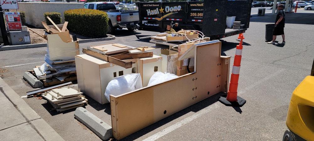 Trash hauling and removal in Ripon